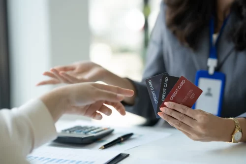 Flexible Benefits: Die Zukunft der Mitarbeiterbindung Top-Arbeitgeber in Deutschland investieren 5-10 % ihrer Gehaltssumme in Benefits.